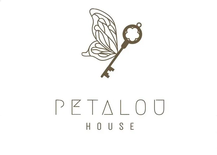 度假居 Petalou House *