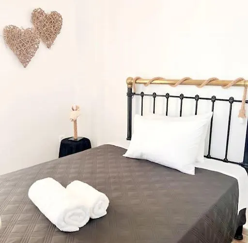 度假居 Petalou House *