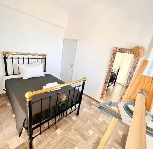 Petalou House Holiday home