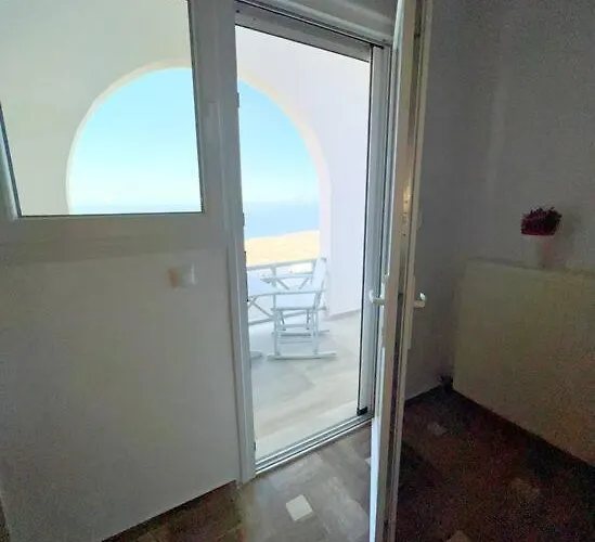 Petalou House * Imerovigli (Santorini)