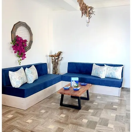 Petalou House * Imerovigli (Santorini)